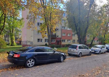 Przestronna kawalerka na sprzedaż - Rondo Lotników