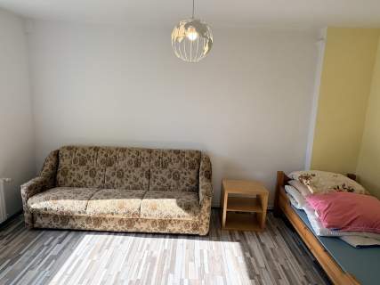 Parter domu 60m2, 3 pokoje, piękny widok na wodę i winnicę, ogród