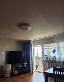 72 m 4 pokoje osobna kuchnia balkon po remoncie