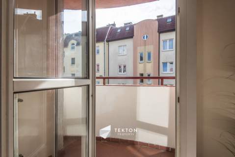 3 pokoje po remoncie z balkonem 62,40 m Poznań
