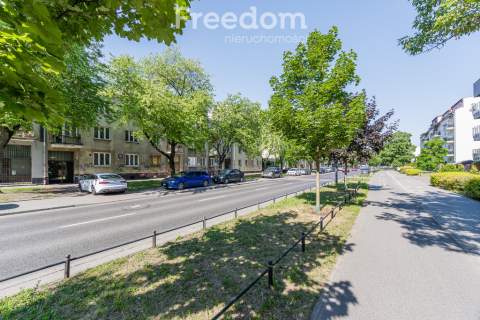 Kawalerka z balkonem i piwnicą na Pradze Południe