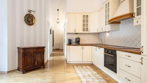 Wyjątkowy apartament na Starym Mieście z balkonem