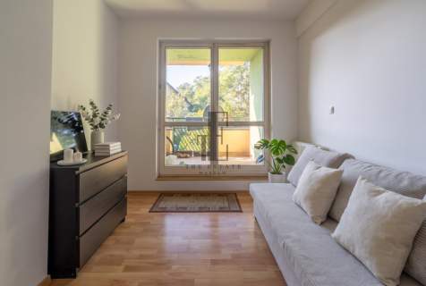 3 POKOJE 84,4 M 2 BALKONY GARAŻ