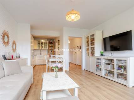 2 pok balkon cicha okolica Wierzyńskiego