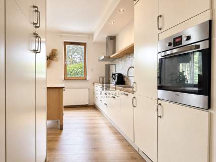 APARTAMENT Z DWOMA OGRODAMI 122 M MIASTECZKO