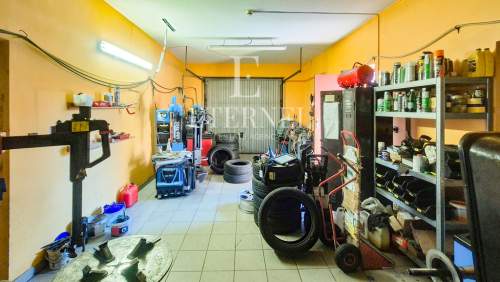 Wolnostojący pawilon handlowo-usługowo-produkcyjny 334 m2