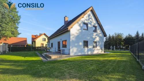DOM WOLNOSTOJĄCY DZIAŁKA 8 AR NIEPOŁOMICE OGROD