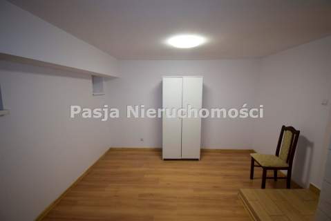 Lokal na działalnoś lub kawalerka do zamieszkania