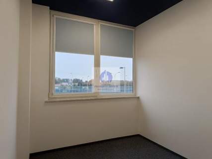Włochy lokal biurowy 91,30 m2 do wynajęcia