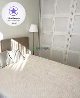 Salon z aneksem i 2 pokoje, balkon, garaż