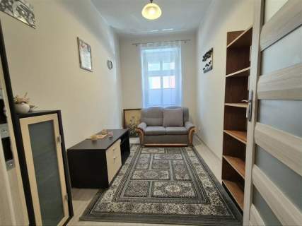 Mieszk. w Centrum ul. Bogusława II strych podwórze