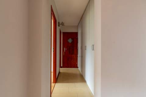 Przestronne Gotowe do wprowadzenia Balkon