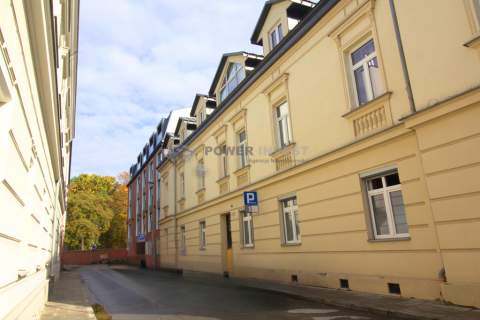 42 M KAMIENICA NAJEM KRÓTKOTERMINOWY CENTRUM