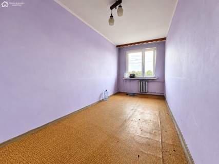 3 pokoje Balkon Do remontu Duży potencjał