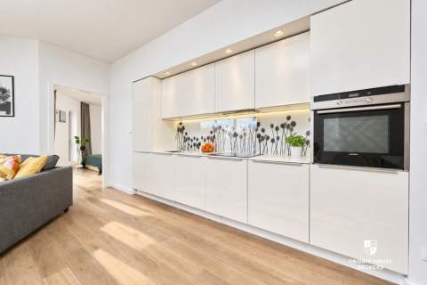 3 POKOJE PRZY WYSPIE SŁODOWEJ PARKING, BALKON