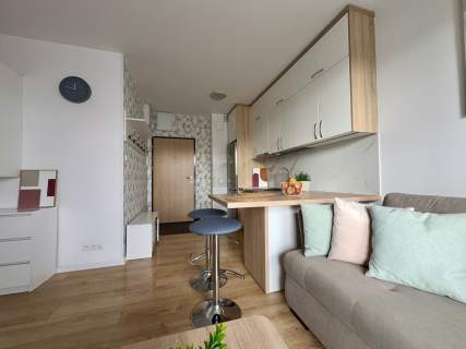 Bez prowizji 2 pokoje, garaż w cenie, balkon