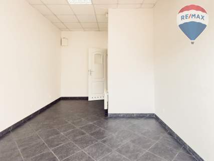 Lokal z witryną w centrum Grodziska Maz.