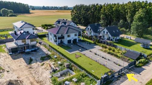Nowoczesny bliźniak z dużą działką/taras/jacuzzi