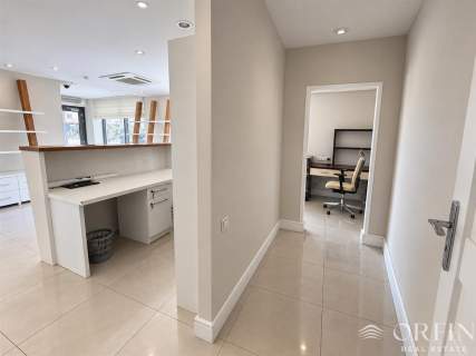 Lokal handlowo-usługowy w centrum Gdyni-131 m2