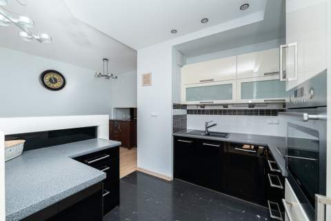 3-pokojowy apartament z klimatyzacją w Wilanowie 