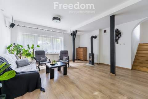 Dom 130m budynek gospodarczy, działka 963m