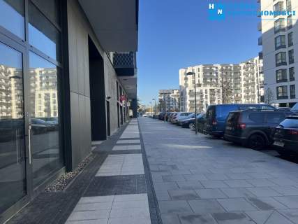 Lokal użytkowy na parterze 51,52 m 35,06 m antresoli