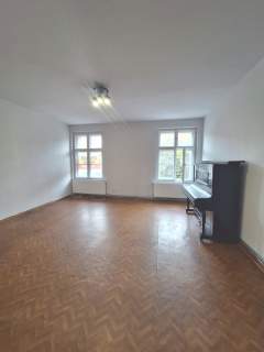 3 POKOJE 87,7 m 2 PIĘTRO GLIWICE