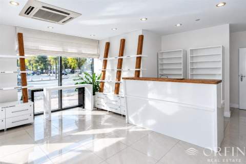 Lokal handlowo-usługowy w centrum Gdyni-131 m2