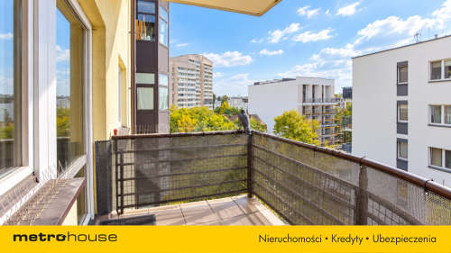 Kawalerka 26 m , balkon, garaż, kuchnia z oknem