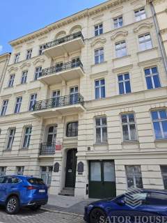 Apartament w odrestaurowanej kamienicy obok Rynku