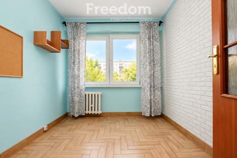 3 pokoje z balkonem 48 m 3 piętro