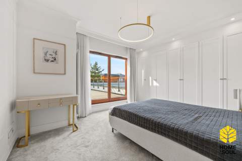 Unikatowy penthouse z prywatnym tarasem