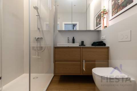 Nowy apartament 2 pokoje ul. Chmielna garaż