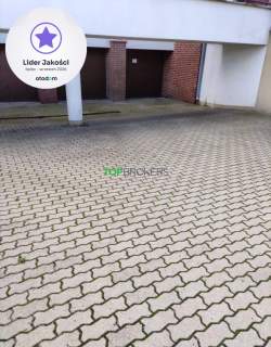 Trzy pokoje z oddzielną kuchnią, garaż