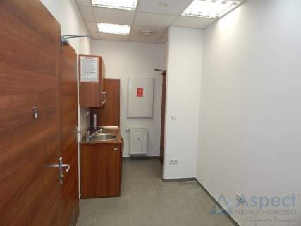 Sprzedaż, Pomorzany, lokal 68 m2, gastronomia OK