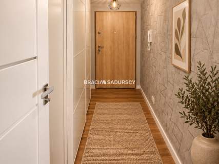 Przestronne studio z ogrodem i tarasam