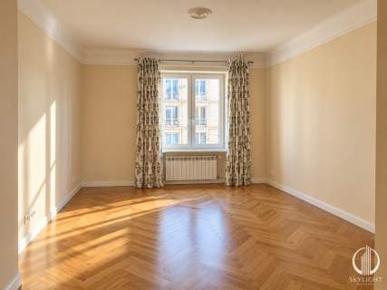 3 pokoje w Centrum Parking Balkon