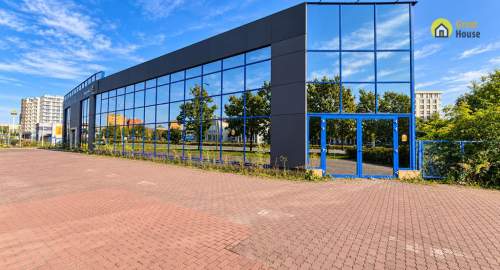 Kompleks usługowy ok. 1 400 m Działka 4 450m