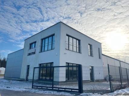 Hala produkcja, usługi, magazyn, 3 bramy, 800m2