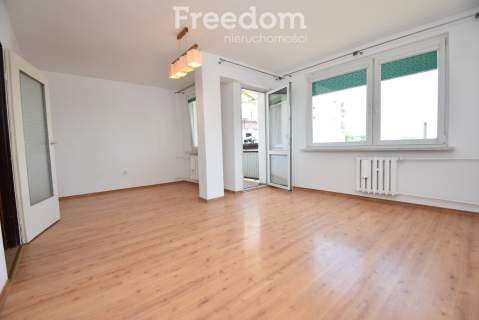 Kawalerka 33 m2, blok, balkon 2 piętro Namysłów