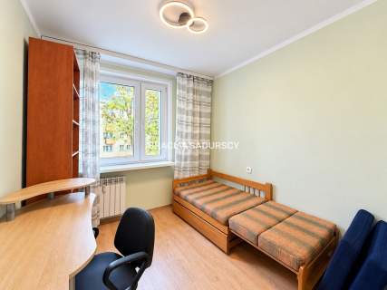 2 osobne pok, kuchnia, łazienka, balkon, piwnica