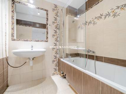 64m2 4 pok os kuchnia balkon Bronowice