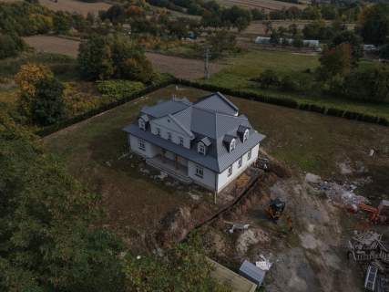 Skała Klinika Szkoła Dom Weselny