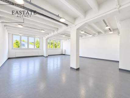 Magazyn 237 m2 parking biura