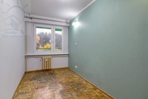 3 pokoje z balkonem bez mebli