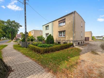 Dom na wsi z Dużą Działką i Garażami Jezioro