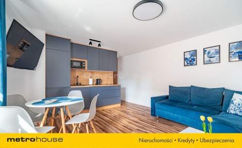 DOM Z 7 APARTAMENTAMI BARDZO BLISKO MARZA