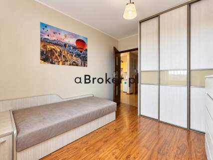 Kapelanka 2 pokoje, 36 mkw. balkon widok na Zakrzówek tramwaj