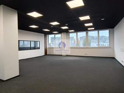 Włochy lokal biurowy 261,80 m2 do wynajęcia