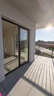 NA SPREDAŻ 3POKOJOWY APARTAMENT NAROŻNY BALKON